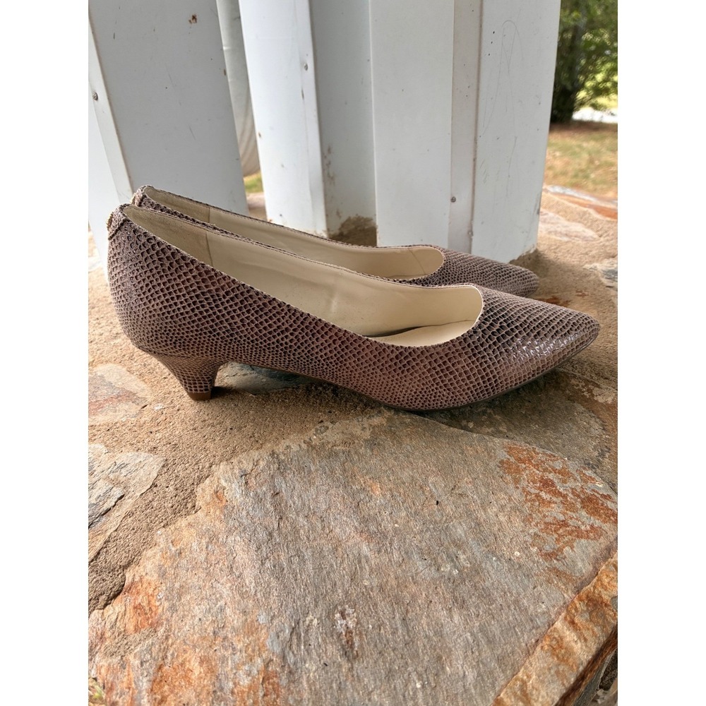 Anne Klein iFlex Mauve Snakeskin Pointed Toe Kitten Heel Pumps AK7XEN12 Size 8